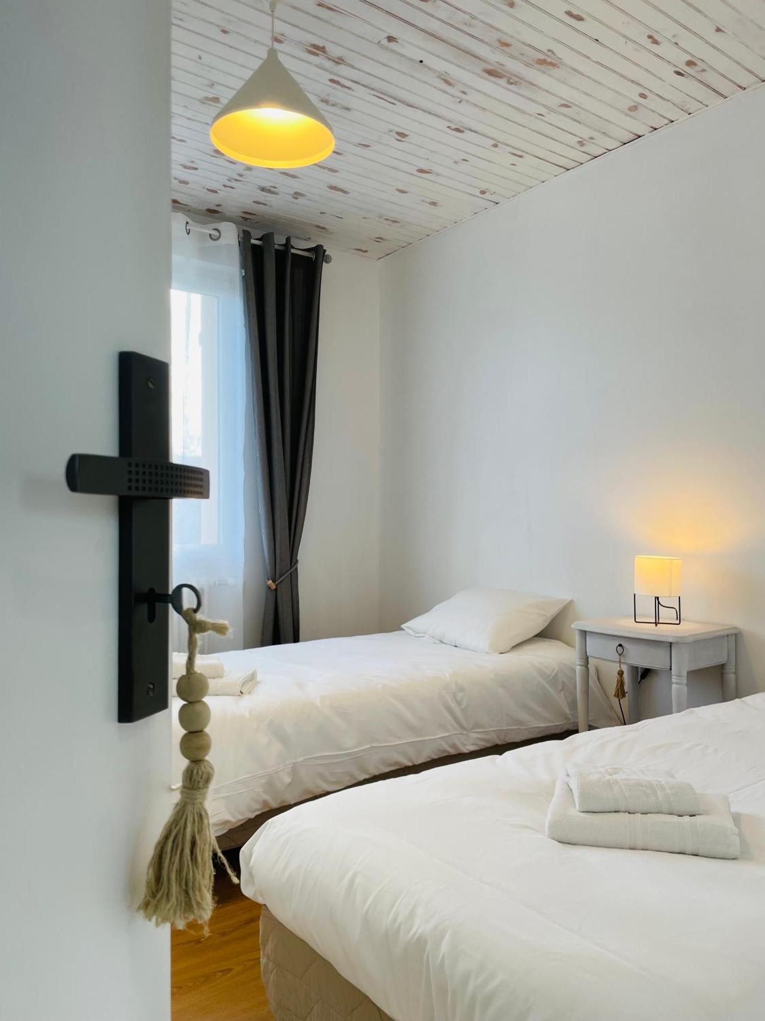 Holiday home La Delphiniere : Bord De Mer, Equipements De Qualite